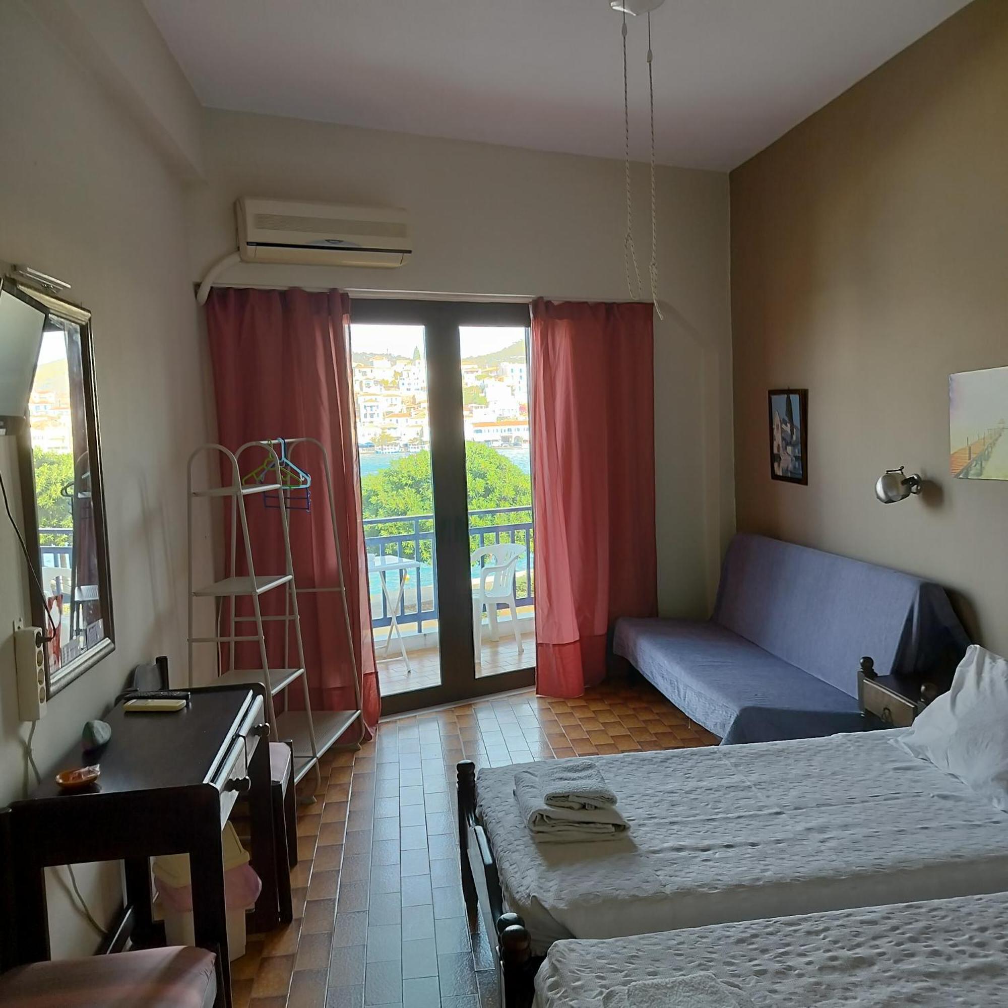 Bissias Guest House Galatás Exteriér fotografie